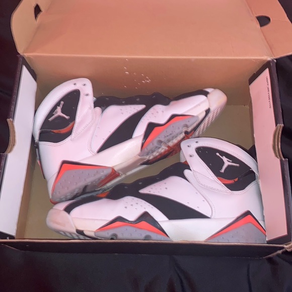 I’m selling Jordan 7s retro gg White/white-black-hot lava size 6.5 - Picture 1 of 7